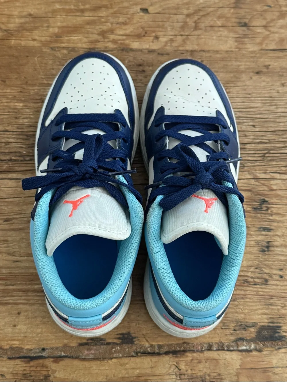 Air Jordan 1 Low GS “Sail Blue Chill Nike Sneakers (Big Kids size 5)
